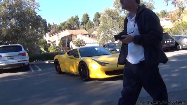 Ferrari 458 with Custom Rims Accelerates смотреть онлайн