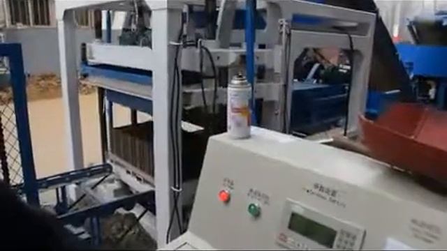 Цемент Ғишт ишлаб чиқариш ускунаси QTJ4-25D (Шлакаблок) смотреть онлайн
