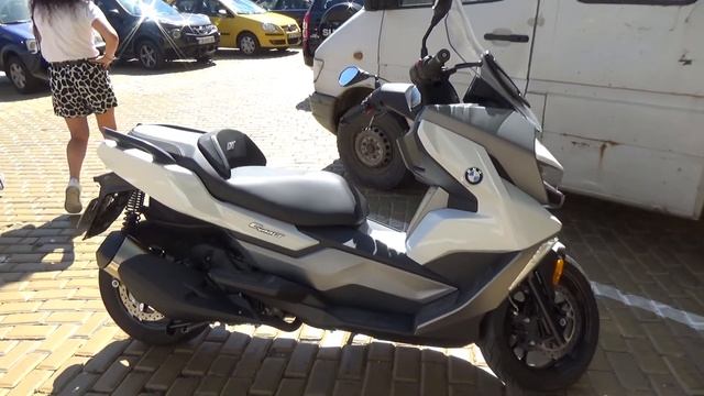 BMW Motorrad C 400 GT Exterior and Interior смотреть онлайн