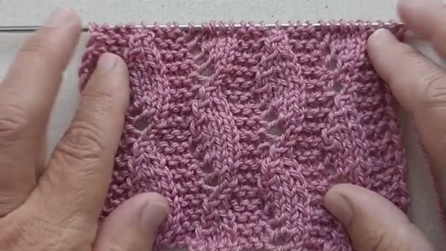 Свяжем несложный ажур спицами