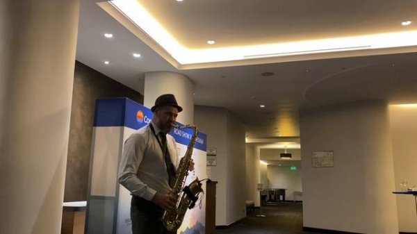 И снова музицировал для тур.агентов