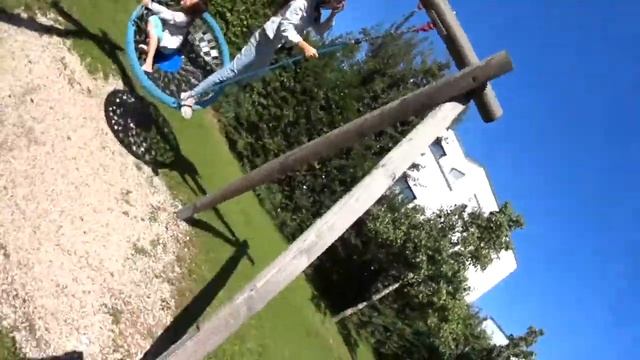 Висит груша, нельзя скушать