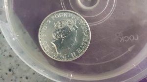 Боремся с молочными пятнами на серебрянной монете. Shine coins. Не реклама. (Просто проверяем).