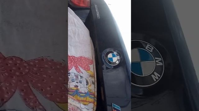 como abrir o porta mala da BMW 320i com a chave presa dentro. смотреть онлайн