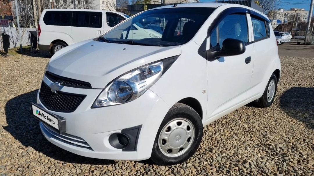 Chevrolet spark 2013г 1.0 АТ смотреть онлайн