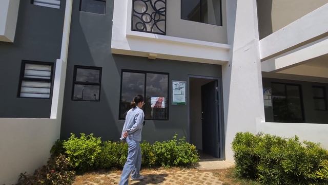 Don't Buy at Phirst Park Homes until you see this Video! смотреть онлайн