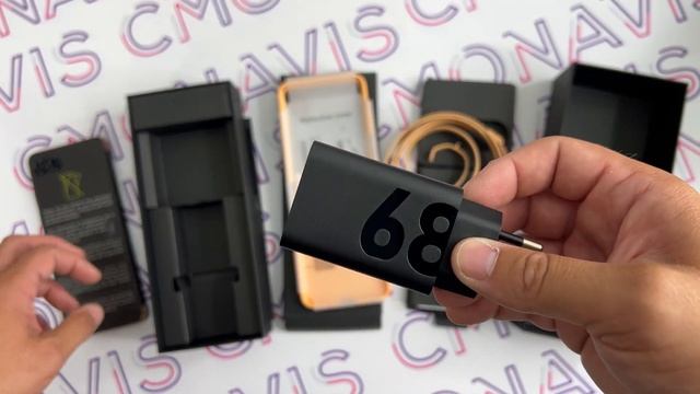 Déballage Motorola Razr 50 Ultra