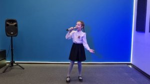 "Хлебные косы" (сл. и муз. Э. Калашникова)