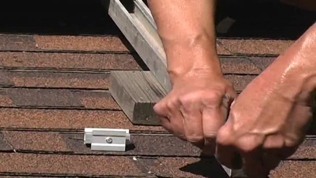 How to Install Solar Panels : Rechecking Solar Panel Placement смотреть онлайн