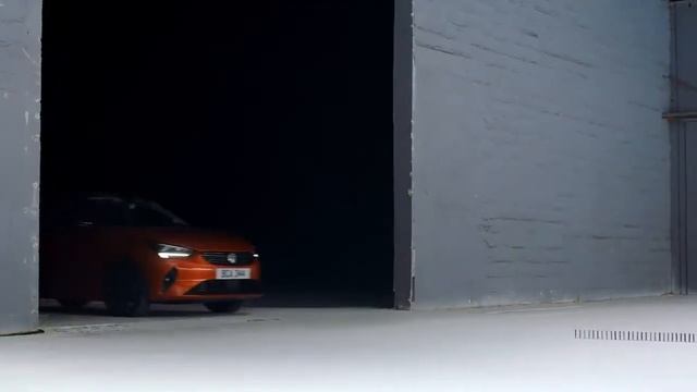 The New All-Electric Vauxhall Corsa-e. SWITCH IT UP смотреть онлайн