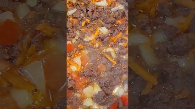 ГОВЯЖИЙ ФАРШ ПОМИДОРЫ МОРКОВЬ ЛУК СМЕТАНА КАРТОФЕЛЬ..ДЙЗАЙН БЛЮДА. смотреть онлайн