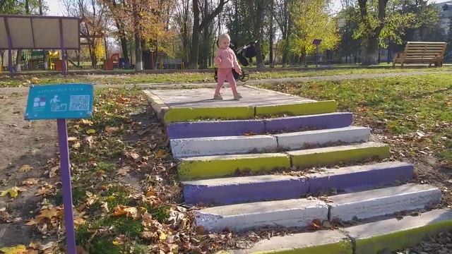 Мы опять на спортплощадке. Будущий начальник🤣🔥 Ждём Юлю/ Оля Мама