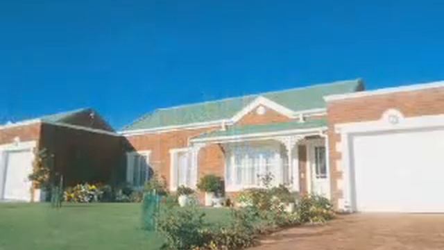 The Benefits of Clay Brick смотреть онлайн