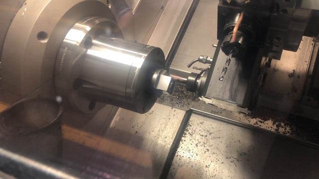 LAVORAZIONE SU CENTRO TORNITURA BIGLIA B750Y смотреть онлайн