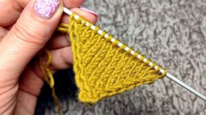 Как вязать полотно от угла спицами