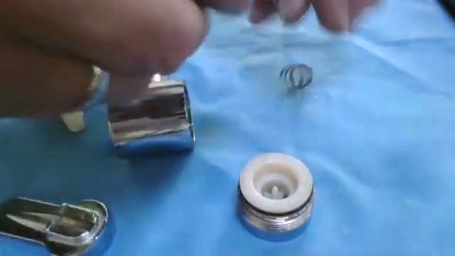 Bossini Paloma Brass hygienic shower maintenance and disassemble (English subtitles) смотреть онлайн