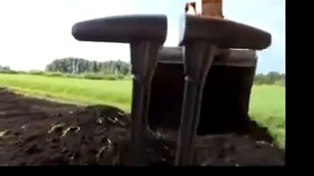 Hitachi Top Soil Clean up смотреть онлайн