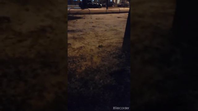 В парке Горького.Очень красиво.Купили пончик