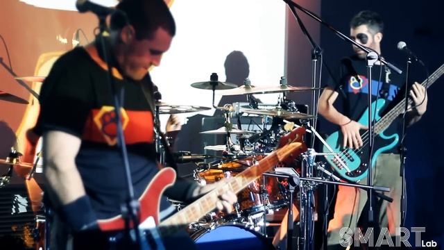 AOU - SUPERCANIFRADICIADESPIAREDOSI live @ Smart Lab смотреть онлайн