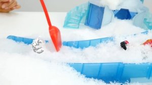 Куклы Сказочный Патруль потеряли Новый Год?! Тойклаб ищет праздник! Игрушки из мультфильмов