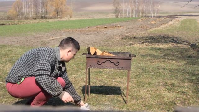 Як швидко розпалити вогонь (оригінальний звук) смотреть онлайн