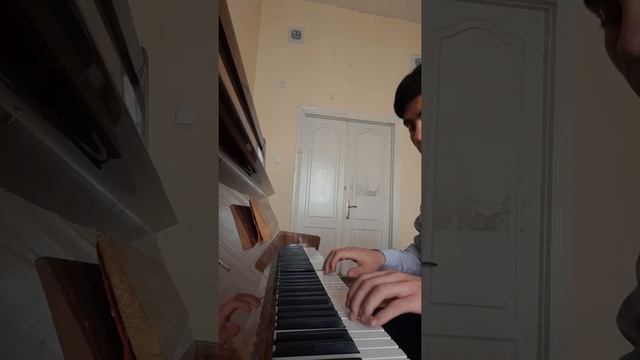 УзГК Абдухоликов Хуршидбек 1-курс педагог Азизова.Н.А Сонатина Я.Ванхаль С-dur смотреть онлайн