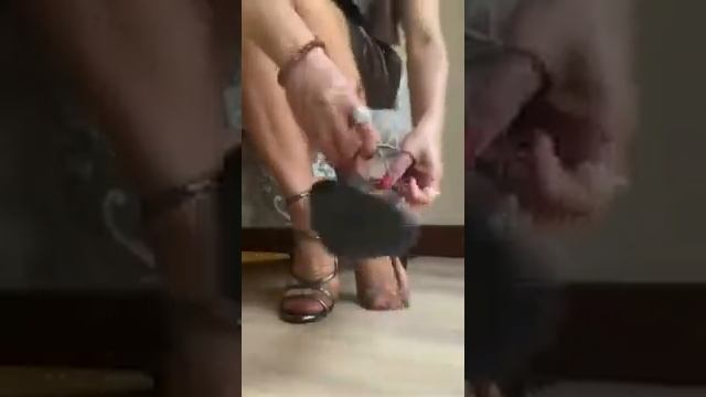 Wearing high heels hot смотреть онлайн