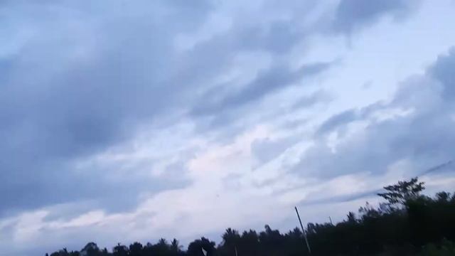 Layangan Codot Koclok super Horek смотреть онлайн