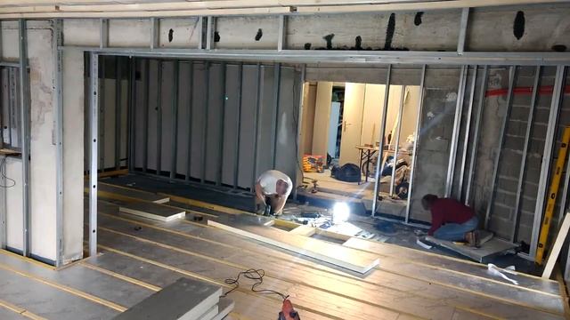 ISOLER UN SOL BÉTON EN RÉNOVATION . Isoler un sol sous parquet flottant. S.1 Ep.8 смотреть онлайн
