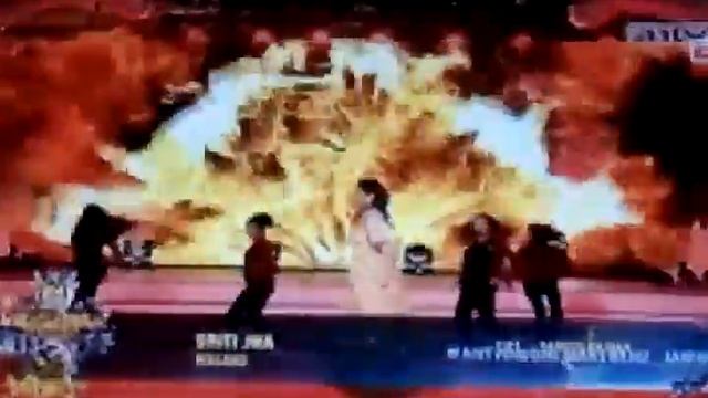 SRITI JHA & SHABBIR AHLUWALIA - MALANG Saat Di INDONESIA KEREN 2 JAIPUR