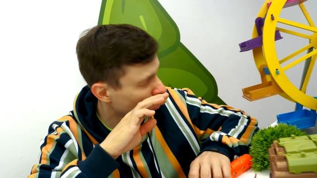 Черепашки Ниндзя защищают лабораторию. Рафаэль служит Шредеру! Видео про игрушки и Тоймастер смотреть онлайн