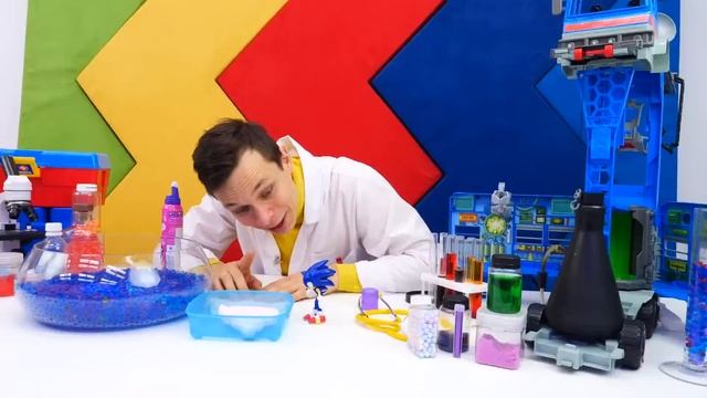 Супер Соник на приеме у Доктора Ой – Игры в доктора игрушек – Видео для детей Мегаклиника смотреть онлайн