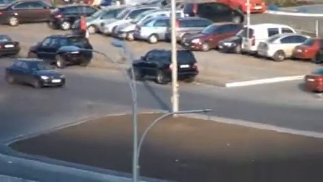 Bmw дрифт перед автобусом