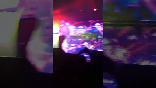 MGK and Ace Hood "Bugatti" смотреть онлайн