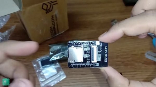 How to Insert Camera in ESP32-CAM Module | Unboxing ESP32-CAM & OLED Display
