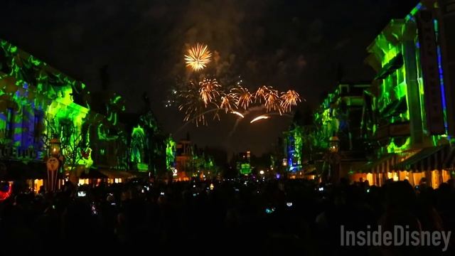 NEW Mickey's Mix Magic 2019 PREMIERE at Disneyland! FULL FIREWORKS SHOW! смотреть онлайн