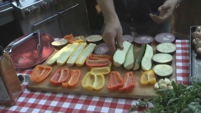 Heath Hall of Pork Barrel BBQ Cookbook смотреть онлайн