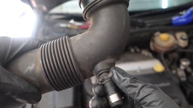 Installing a Cheap Chinese Intake on My Saab 9-3 - Is it Any Good? смотреть онлайн