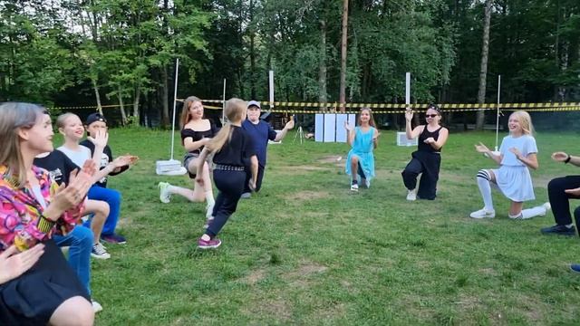 Лагерный танец для бродяг #детскийлагерь #FMCAMP смотреть онлайн