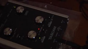 звуковая карта TASCAM US-122MKII Review Audio Interface
