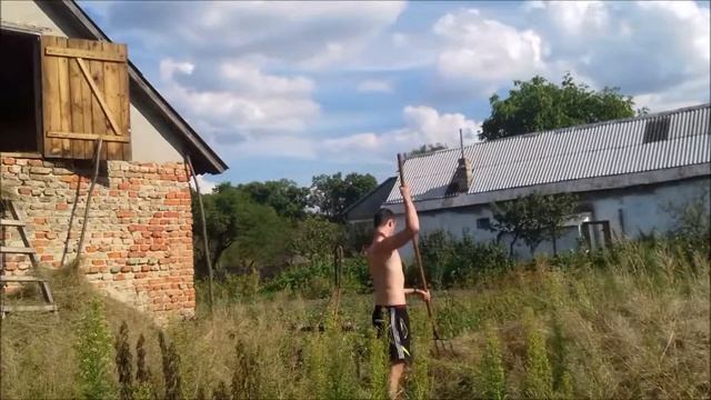 Как нужно сено носить)))) смотреть онлайн