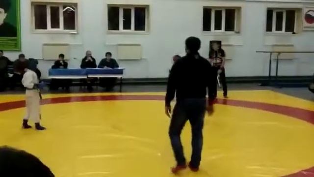 Салтаев илес,красный