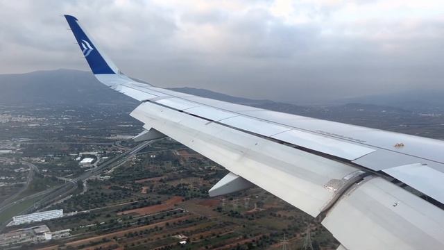 Красивая посадка в Афинах Airbus A320 Aegean смотреть онлайн