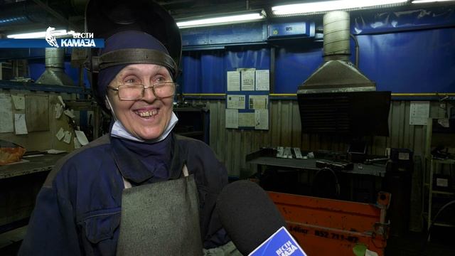 Вести КАМАЗа 10.03.2025 — Мексиканец в команде КАМАЗ-мастер, Женщины на заводах автогиганта смотреть онлайн