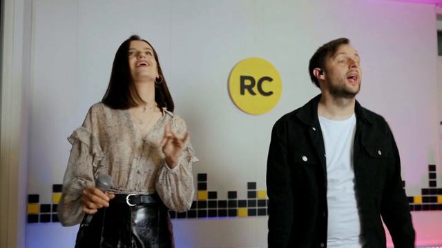 Sisters on Wire - Mėlyna Mėlyna (ukrainietiška versija) || GYVAI Radiocentre смотреть онлайн