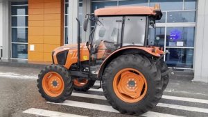 Kubota MU5502 4 WD в движении 1