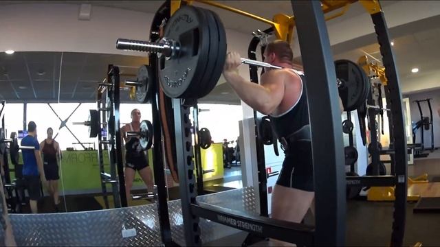 Проект трансформация. Новый зал. Личный рекорд на приседе смотреть онлайн