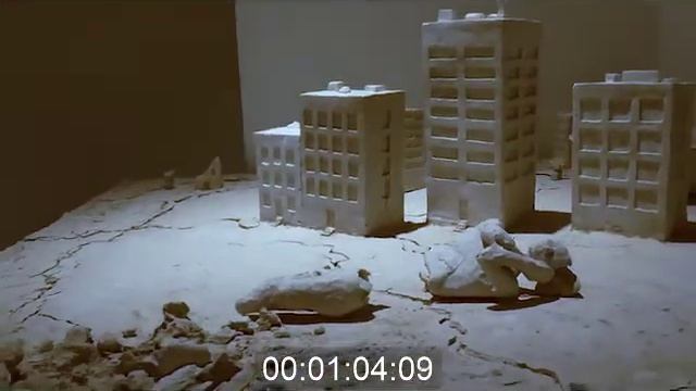 Voloshyn Gallery представляє виставку молодих художників «Трансмімезис: емпатія до потворного» смотреть онлайн