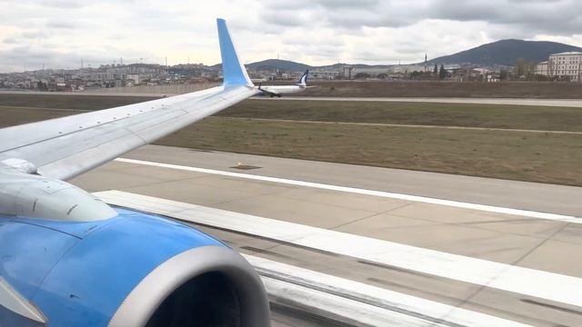 Взлет из Стамбула Boeing 737-800 Победа смотреть онлайн