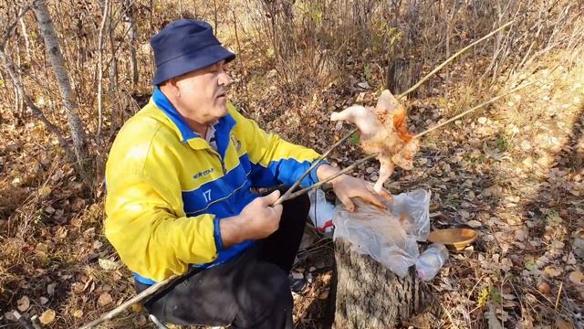 Таджик идёт в лес и … (Tajik man went to forest and...) смотреть онлайн